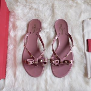 ✖️SOLD Valentino Rockstud Water Rose Sandals 38